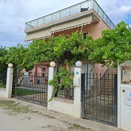 Holiday home Pink House